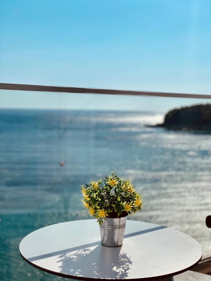 Ionian Terrace Acomodação com café da manhã Himare Exterior foto