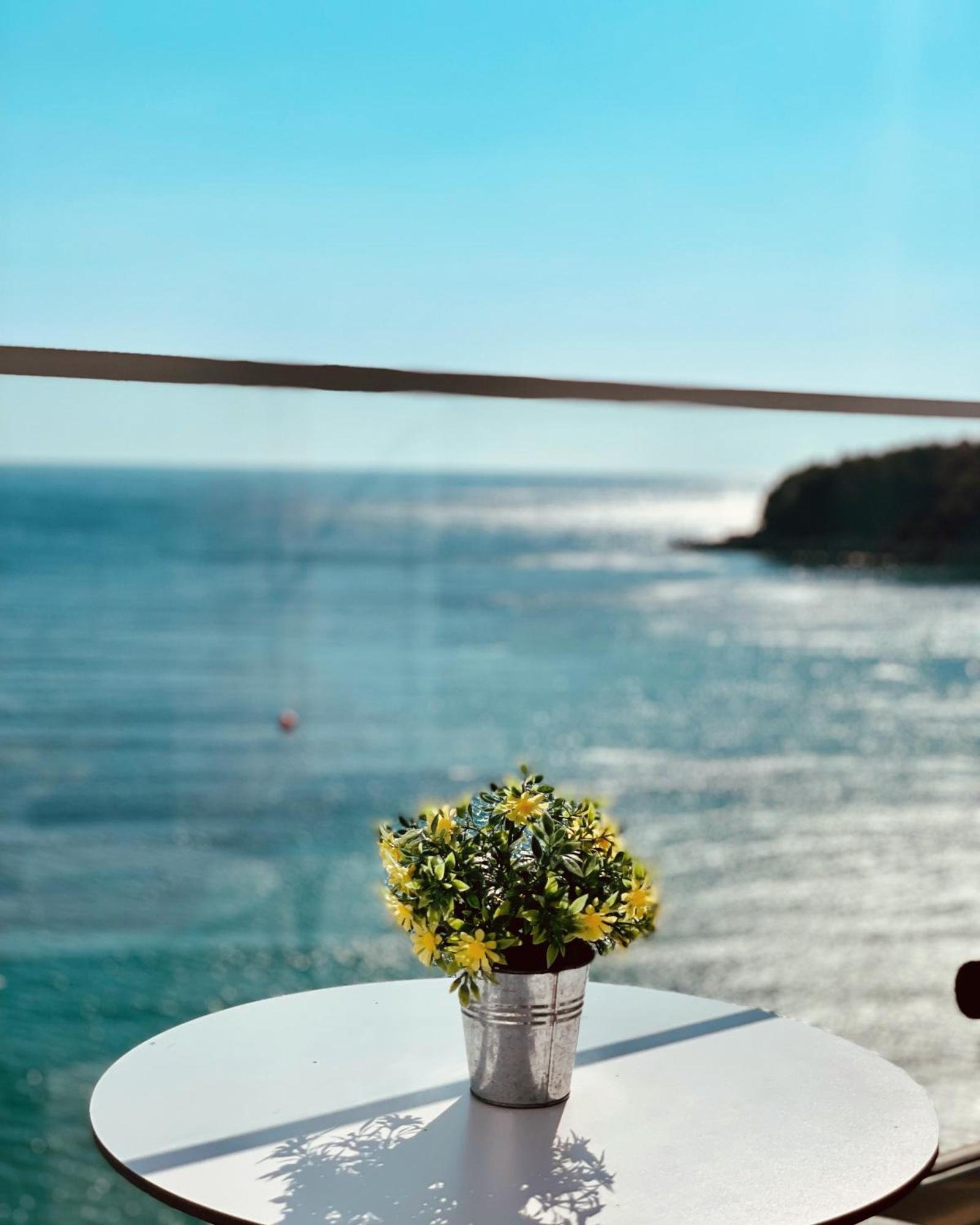 Ionian Terrace Acomodação com café da manhã Himare Exterior foto